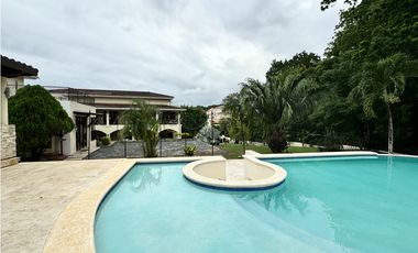 Venta de casa en Clayton
