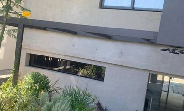 Departamento en venta de 3 dormitorios c/ cochera en Ituzaingó Centro