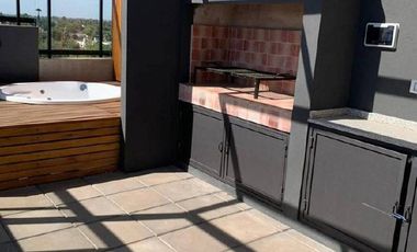 Departamento en venta de 3 dormitorios c/ cochera en Ituzaingó Centro