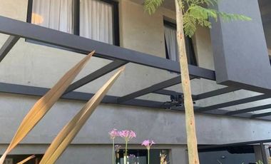 Departamento en venta de 3 dormitorios c/ cochera en Ituzaingó Centro