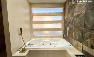 Casa en Venta  La Herradura