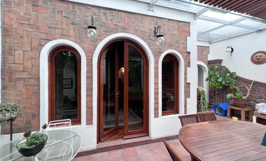 VENTA DE CASA COL BOSQUES DE TETLAMEYA CON PANELES SOLARES