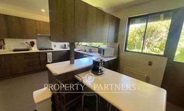 Acogedora casa sólida con amplio jardín en Las Brisas de Santo Domingo