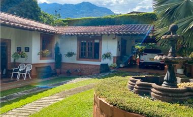 CASA CAMPESTRE EN COPACABANA MUY CERCA A LA CIUDAD