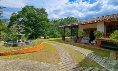 CASA CAMPESTRE EN COPACABANA MUY CERCA A LA CIUDAD
