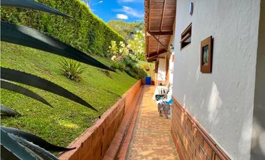 CASA CAMPESTRE EN COPACABANA MUY CERCA A LA CIUDAD