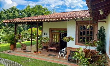 CASA CAMPESTRE EN COPACABANA MUY CERCA A LA CIUDAD