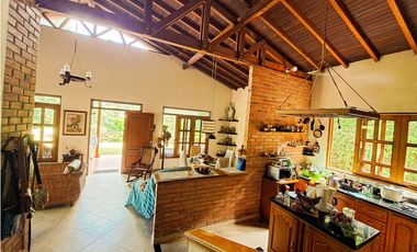 CASA CAMPESTRE EN COPACABANA MUY CERCA A LA CIUDAD