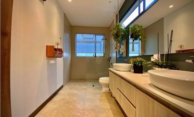 Venta Casa Campestre moderna como nueva Parcelacion La Ceja