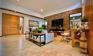 Venta Casa Campestre moderna como nueva Parcelacion La Ceja