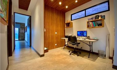 Venta Casa Campestre moderna como nueva Parcelacion La Ceja