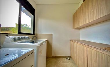Venta Casa Campestre moderna como nueva Parcelacion La Ceja