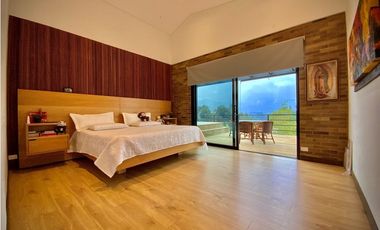 Venta Casa Campestre moderna como nueva Parcelacion La Ceja