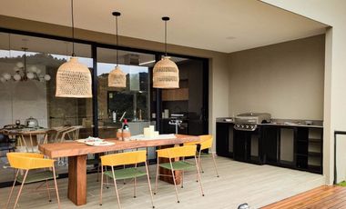 Moderna casa para estrenar en Rionegro sector Sajonia Llanogrande