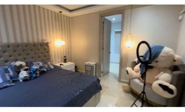 SE VENDE CASA BARRIO LA ESPERANZA