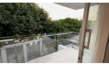 SE VENDE CASA BARRIO LA ESPERANZA