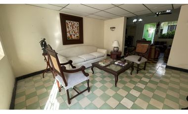 SE VENDE O ARRIENDA CASA CON POTENCIAL COMERCIAL, CENTRO HISTÓRICO