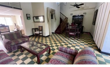 SE VENDE O ARRIENDA CASA CON POTENCIAL COMERCIAL, CENTRO HISTÓRICO