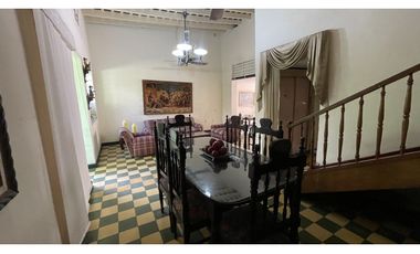 SE VENDE O ARRIENDA CASA CON POTENCIAL COMERCIAL, CENTRO HISTÓRICO
