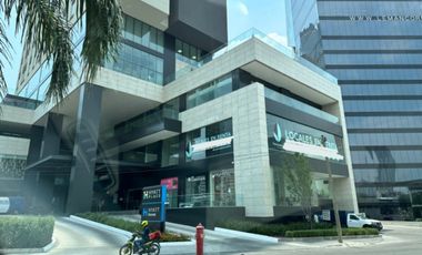 Venta / Renta Local Comercial  300 m2 Plaza Hyatt, Valle Ote. San Pedro