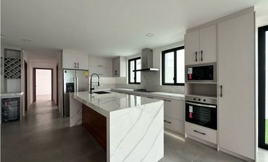 CASA DUPLEX VISTA AL MAR EN URBANIZACIÓN CIUDAD DEL MAR, SUR DE MANTA