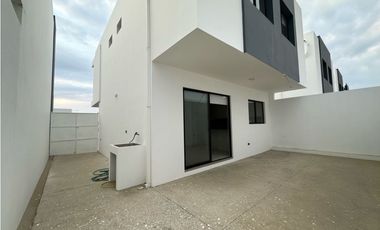 CASAS NUEVA A ESTRENAR  EN URBANIZACIÓN BARU OASIS AL SUR DE MANTA