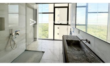 LA MAISON BY FENDI / SANTA MARIA / VENTA