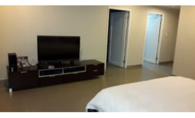 Venta: Casa duplex en calle 61, Obarrio