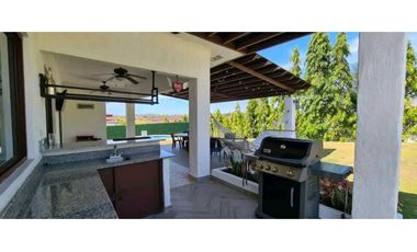 VENTA DE CASA DE PLAYA EN SAN CARLOS CON 600MTS