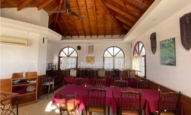 EXCELENTE LOCAL GASTRONOMICO EN ESQUINA, SOBRE AVENIDA 3