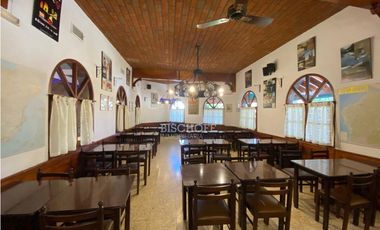 EXCELENTE LOCAL GASTRONOMICO EN ESQUINA, SOBRE AVENIDA 3