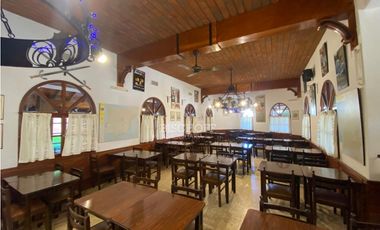EXCELENTE LOCAL GASTRONOMICO EN ESQUINA, SOBRE AVENIDA 3