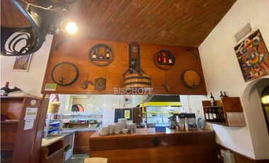 EXCELENTE LOCAL GASTRONOMICO EN ESQUINA, SOBRE AVENIDA 3