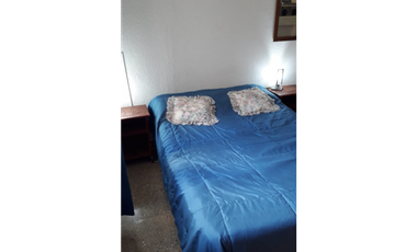 EN VENTA - CONTRA FRENTE - 5° PISO A UNA CUADRA DE PLAYA - CENTRO