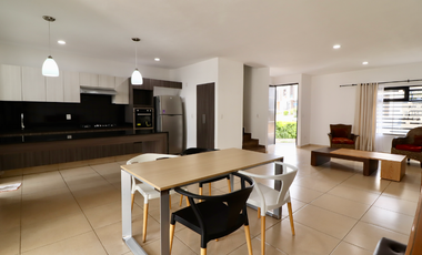 CASA EN VENTA EN MORELIA, CON ACCESO A CANCHA DE PADEL, ZONA ALTOZANO