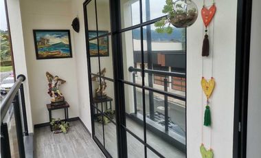 Casa para la venta en unidad abierta en la ceja (LDC)