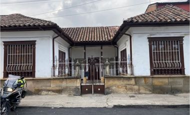 Venta de casa en Mosquera de 846m2