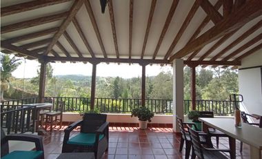 VENDO FINCA MARINILLA VIA PEÑOL 8 MIL METROS CH