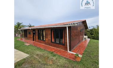 ref 898a lago calima/ en parcelación /vendo casa campestre