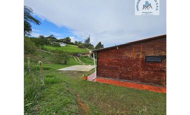 ref 898a lago calima/ en parcelación /vendo casa campestre
