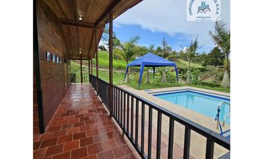 ref 898a lago calima/ en parcelación /vendo casa campestre