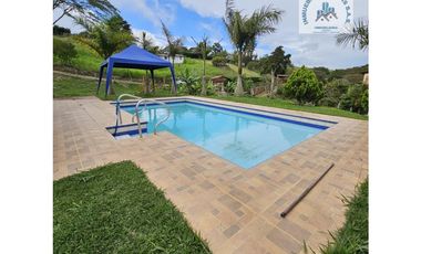 ref 898a lago calima/ en parcelación /vendo casa campestre