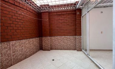 SE VENDE O SE ARRIENDA APARTAMENTO EN LAURELES