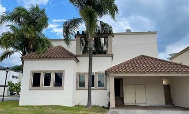 Casa en venta en Canterías en Monterrey
