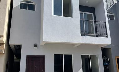 Casa en Renta a Pasos de la Playa, Rosarito Beach.
