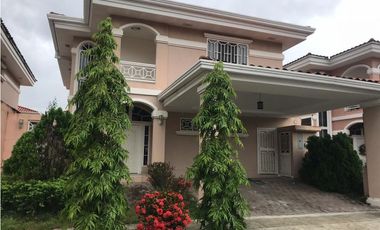 ALTOS DE PANAMA / ALTOS DEL COUNTRY / 3 HABITACIONES / 300 / Y