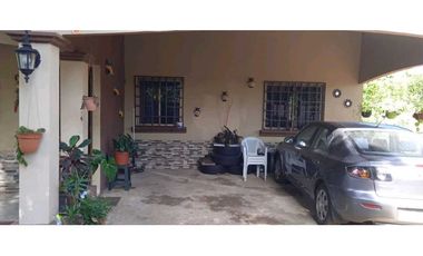 VENDO CASA EN ALGARROBO