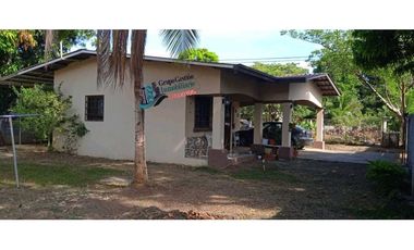 VENDO CASA EN ALGARROBO