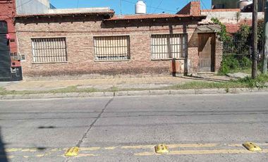 Casa para 2 Familias en venta en Lanus Este