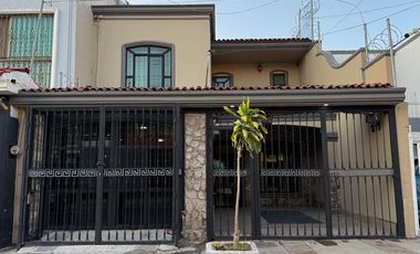 Jardines de La Paz, Emiliano Zapata